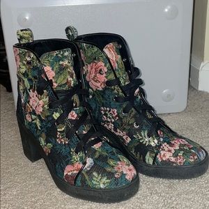 Steve Madden Abby bootie size 7.5